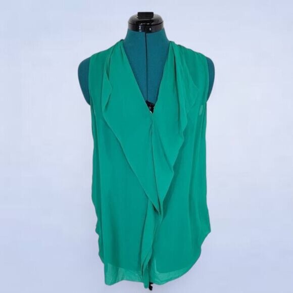 Aritzia Tops - Aritzia Babaton Green Silk‎ Ruffled Blouse - Size Small